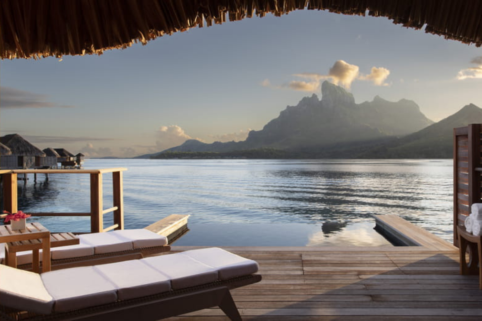 Jigsaw Travel Island Getaways 4 Seasons Bora Bora